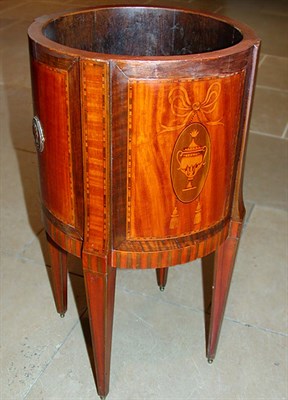 Lot 359 - Edwardian Style Inlaid Mahogany Planter