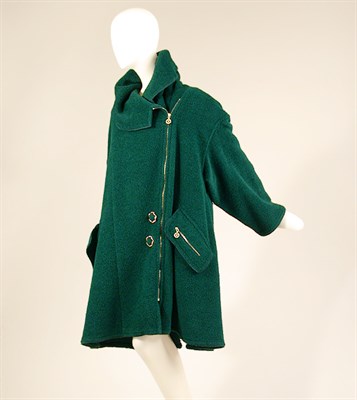 Lot 733 - Chanel Green Alpaca Coat