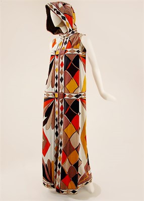 Lot 563 - Pucci Velour Caftan