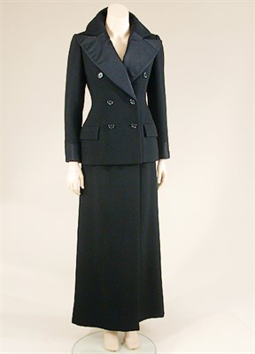 Lot 572 - Bill Blass Dinner Suit