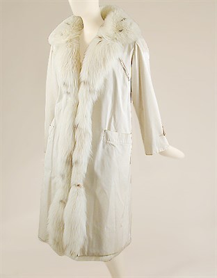 Lot 776 - White Lynx Storm Jacket