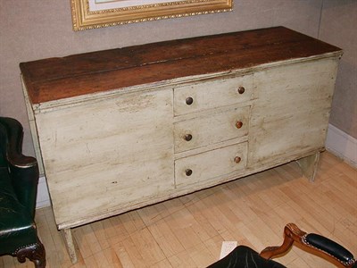 Lot 412 - Provincial Painted Mule Chest