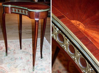 Lot 471 - Louis XV Style Mahogany Reniform Side Table