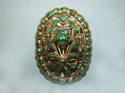 Lot 294 - Emerald Brooch