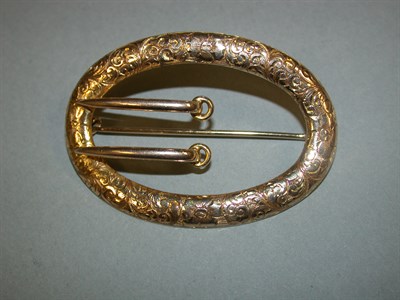 Lot 31 - Gold Buckle Pin