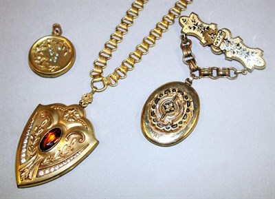 Lot 117 - Group of Victorian Lockets