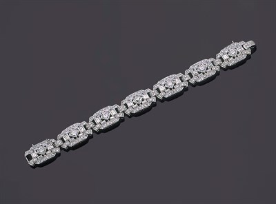 Lot 396 - Diamond Bracelet