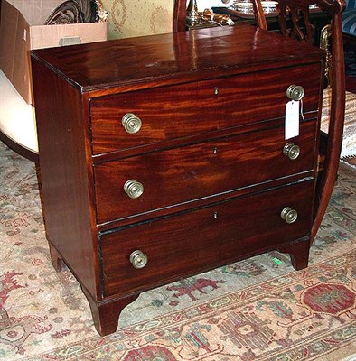 Lot 253 - George III Mahogany Chest of Drawers