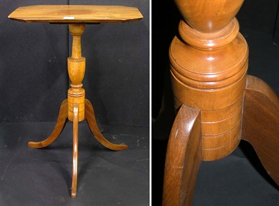Lot 122 - Federal Maple Tilt-Top Tripod Candlestand 19th...
