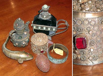 Lot 367 - Miscellaneous Group of Asian Metal Ware