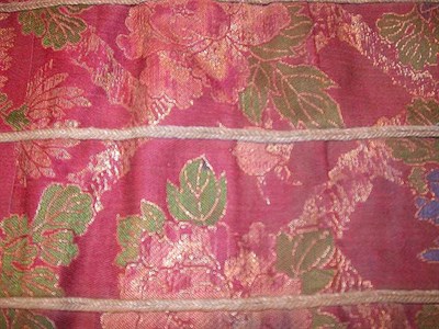 Lot 369 - Group of Articles including Linens