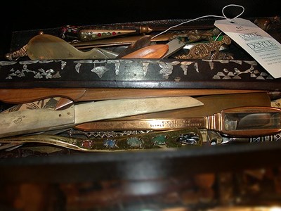 Lot 532 - Miscellaneous Group of Articles including...