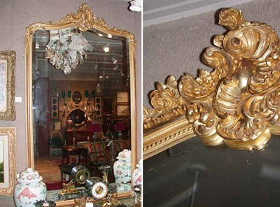 Lot 520 - Louis XV Style Gilt-Wood Mirror