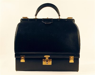 Lot 851 - Hermes Large Black Leather Sac Malette