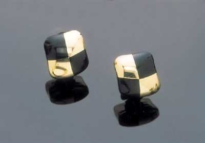 Lot 178 - Pair of Angela Cummings 18 kt. Yellow Gold Small Black Jade Curved Check Earrings
