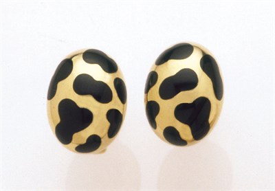 Lot 179 - Pair of Angela Cummings 18 kt. Yellow Gold Small Black Jade Jaguar Earrings