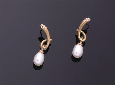 Lot 221 - Pair of Angela Cummings 18 kt. Yellow Gold, Diamond and Cultured Pearl Pacifica Earrings