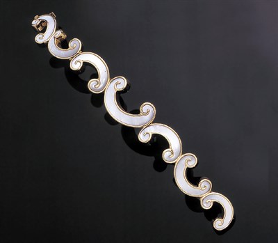 Lot 183 - Angela Cummings 18 kt. Yellow Gold and Mother-of-Pearl Scroll Bracelet
