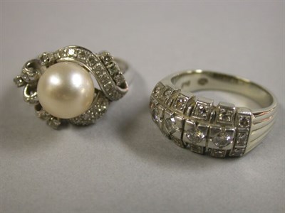 Lot 67 - Two Lady's Rings