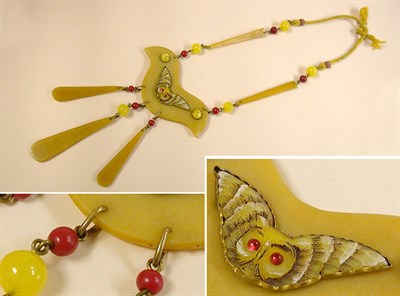 Lot 896 - Unique Bakelite Owl Pendant Necklace
