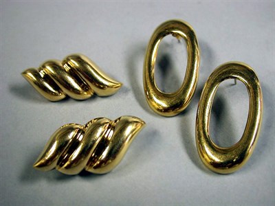 Lot 85 - Two Pairs of Gold Earrings
