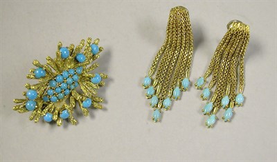 Lot 321 - Gold and Turquoise Pin and Pair of Earclips