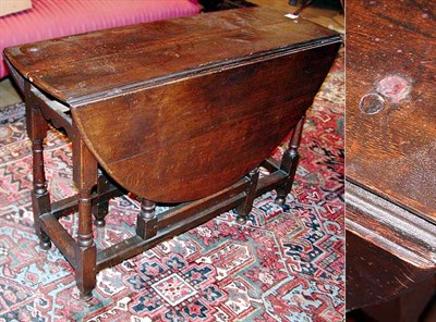Lot 146 - William and Mary Oak Drop-Leaf Table The...