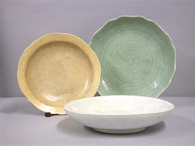 Lot 342 - Group of Three Chinese Porcelain Dishes 18th...