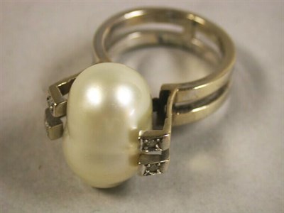 Lot 90 - Baroque Cultured Pearl Ring
