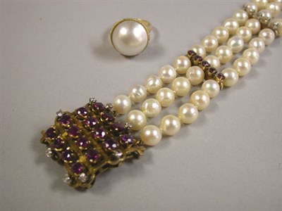 Lot 253 - Cultured Pearl Bracelet and Ring