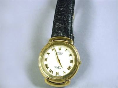 Lot 439 - Gentleman's Gold Wristwatch