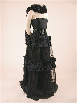 Lot 661 - Bill Blass Point d'Esprit Evening Gown...