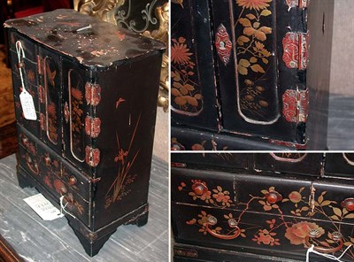 Lot 185 - Chinese Black Lacquered Small Box