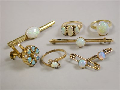 Lot 69 - Assorted Opal Items