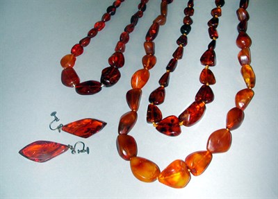 Lot 70 - Group of Amber Jewelry