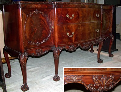 Lot 428 - Georgian Style Mahogany Sideboard