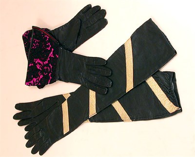 Lot 683 - Four Pairs of Leather Gloves Comprising Isabel...