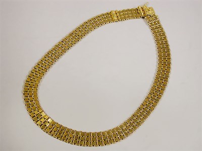 Lot 283 - Gold Necklace
