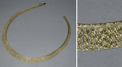 Lot 75 - Gold Necklace