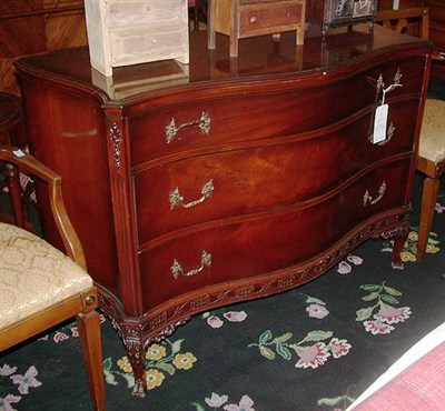 Lot 174 - Georgian Style Mahogany Serpentine Front Chest...