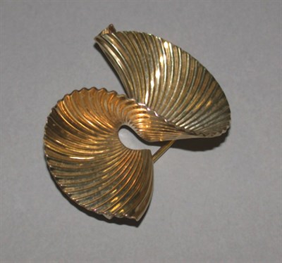 Lot 362 - Gold Pin