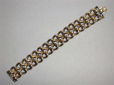 Lot 322 - Gold Link Bracelet