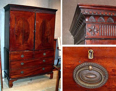 Lot 536 - Georgian Mahogany Linen Press