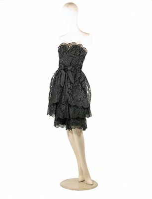 Lot 2123 - Pucci Couture Black Lace Jumpshorts Ensemble...