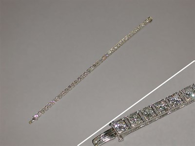 Lot 486 - Diamond Line Bracelet