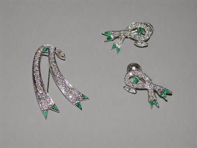 Lot 223 - Diamond and Emerald Brooch and Pair of Earclips