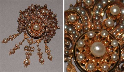 Lot 213 - Antique Natural* Pearl Pin/Pendant
