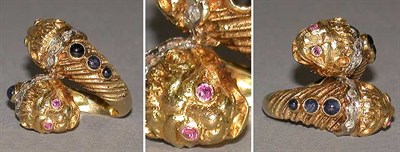 Lot 298 - Double Lion's Head Ring
