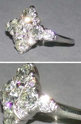 Lot 442 - Diamond Cluster Ring