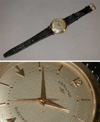 Lot 294 - Gentleman's Gold Wristwatch